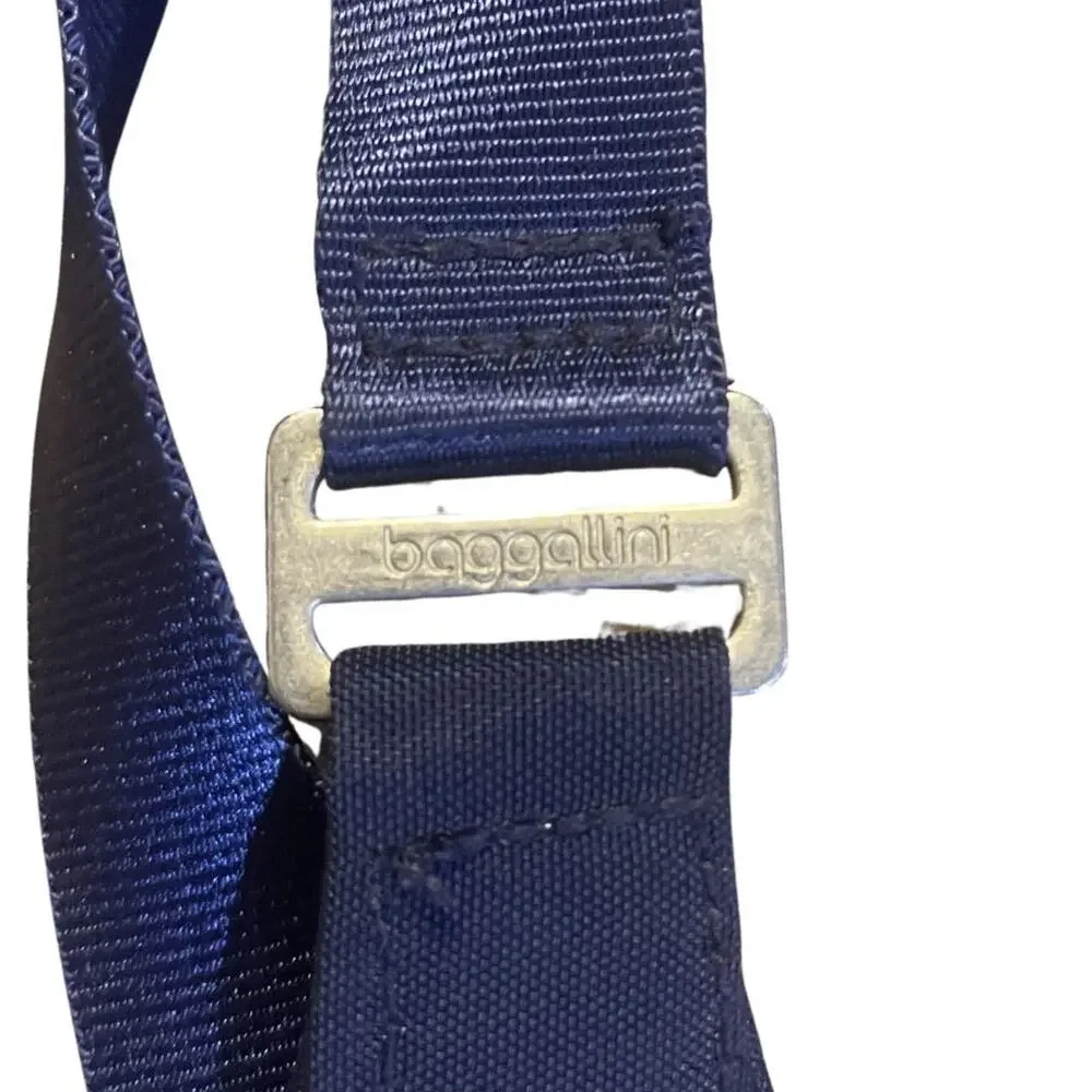 Baggallini navy nylon